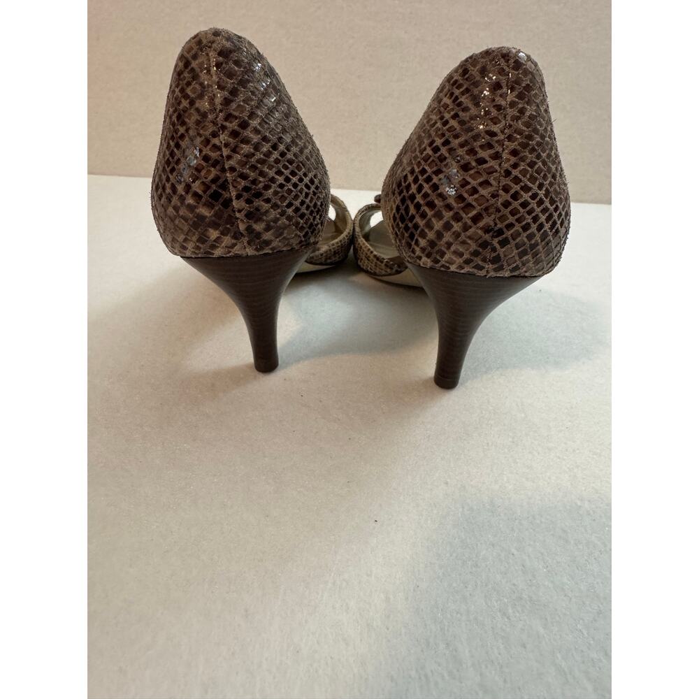 Anne Klein Roselyn 3” Heels Pumps Tan Brown Leather Snakeskin Buckle Peep Toe 9M - Picture 10 of 11